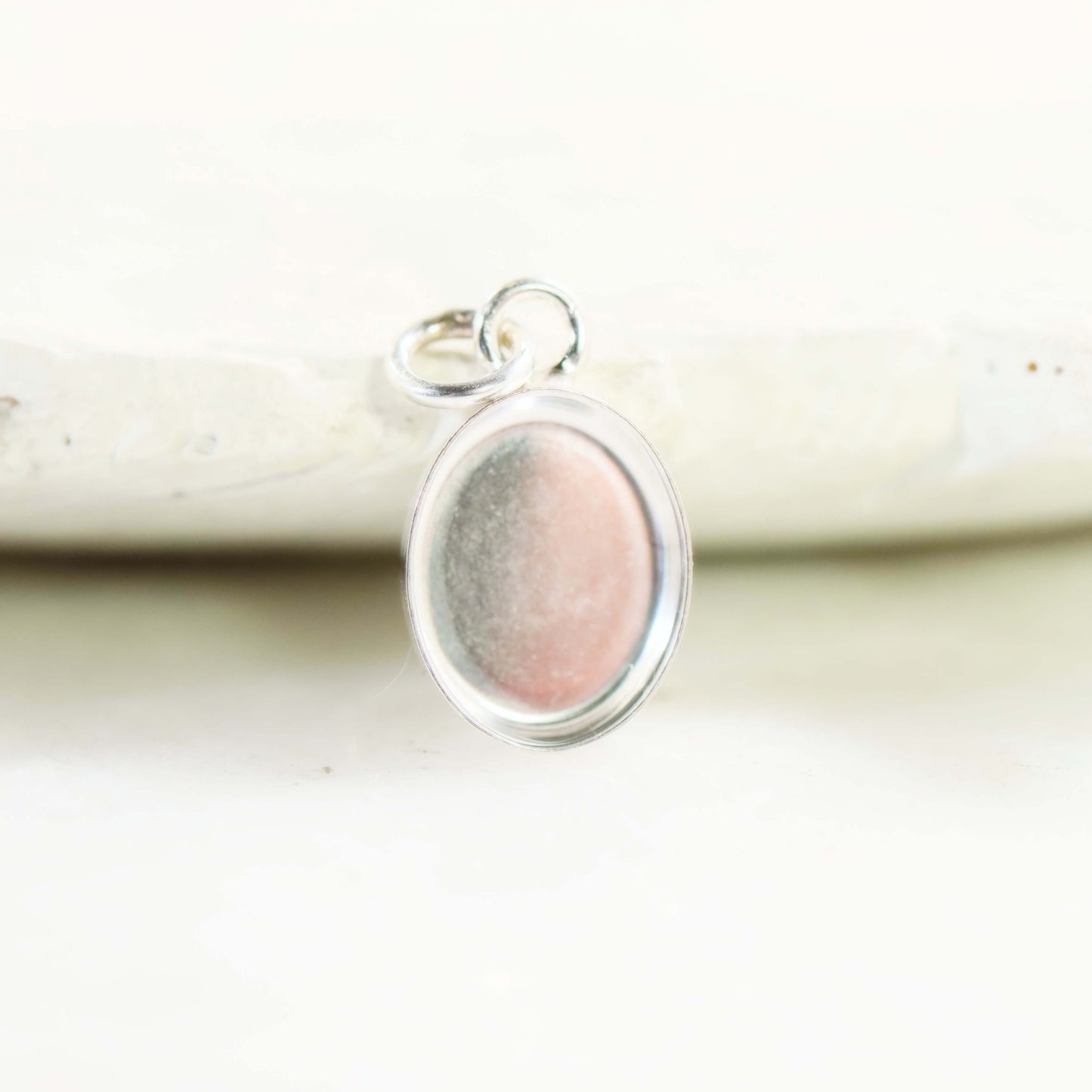 white gold bezel cup pendant setting