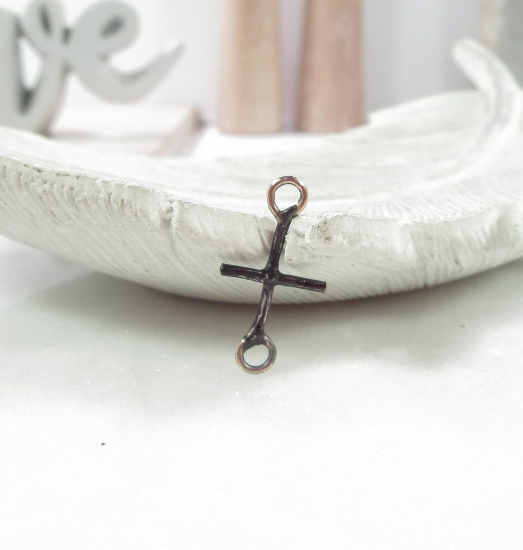 Custom Sandra Small Oxidized Cross