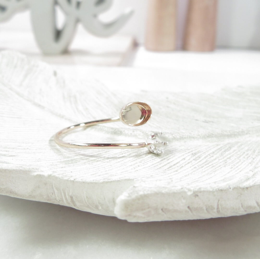 prong setting with bezel cup ring