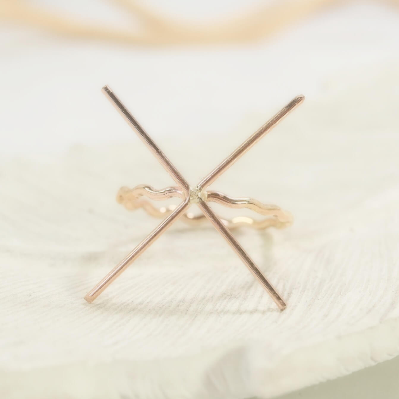 Raw Gemstone Ring - Alternating, 1.5mm Band, Solid 14k Gold