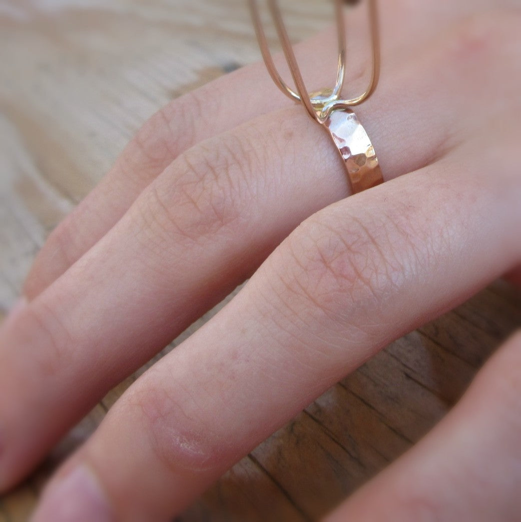 4mm pink gold raw gemstone ring on model