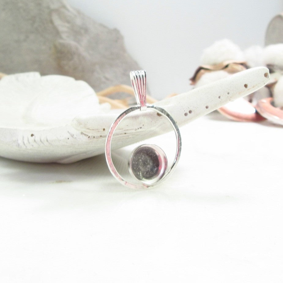 bezel cup pendant with bail and cup