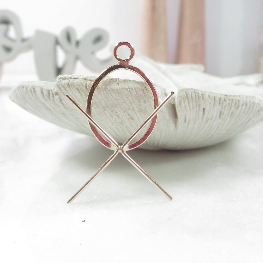 oval hammered pendant
