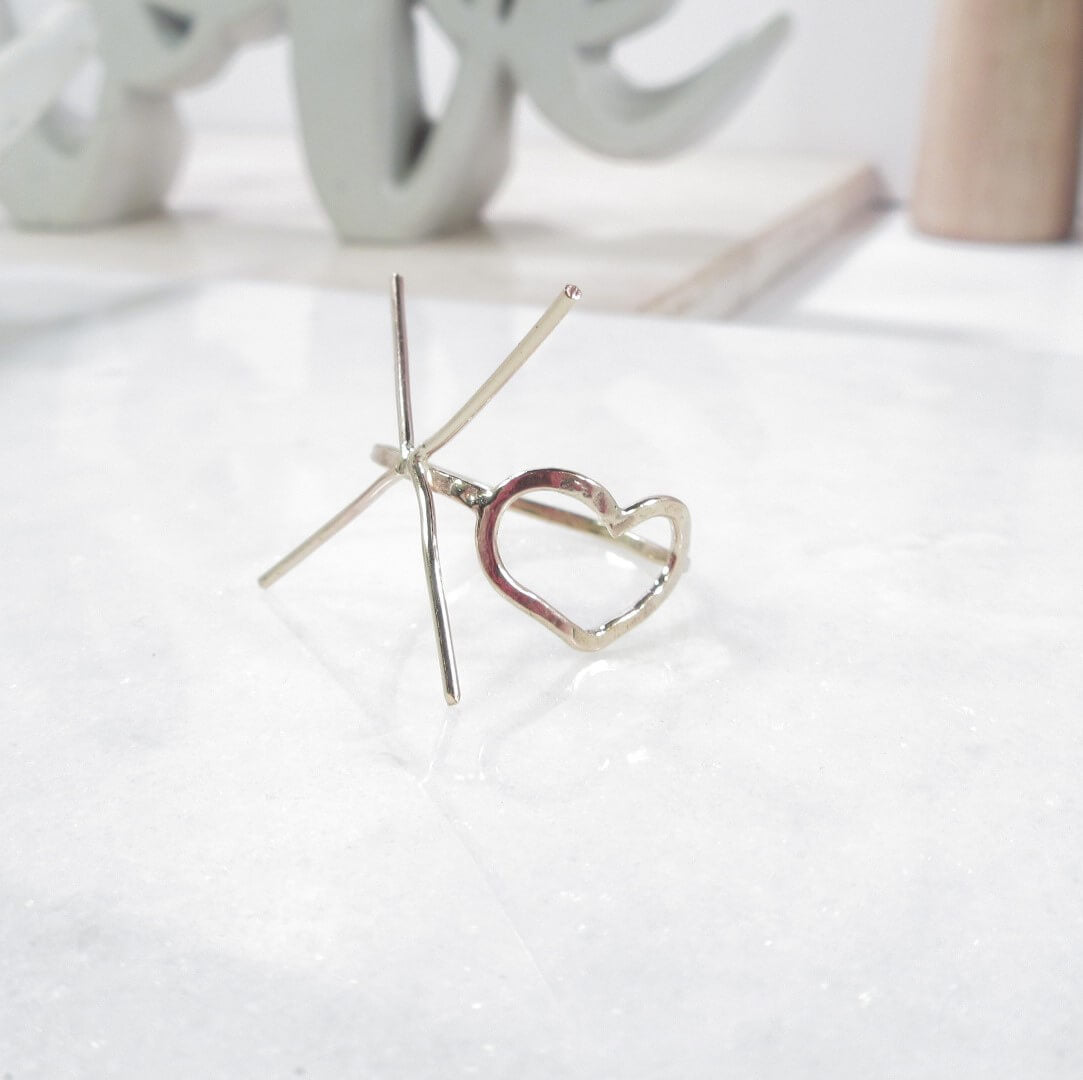 side heart gemstone ring setting